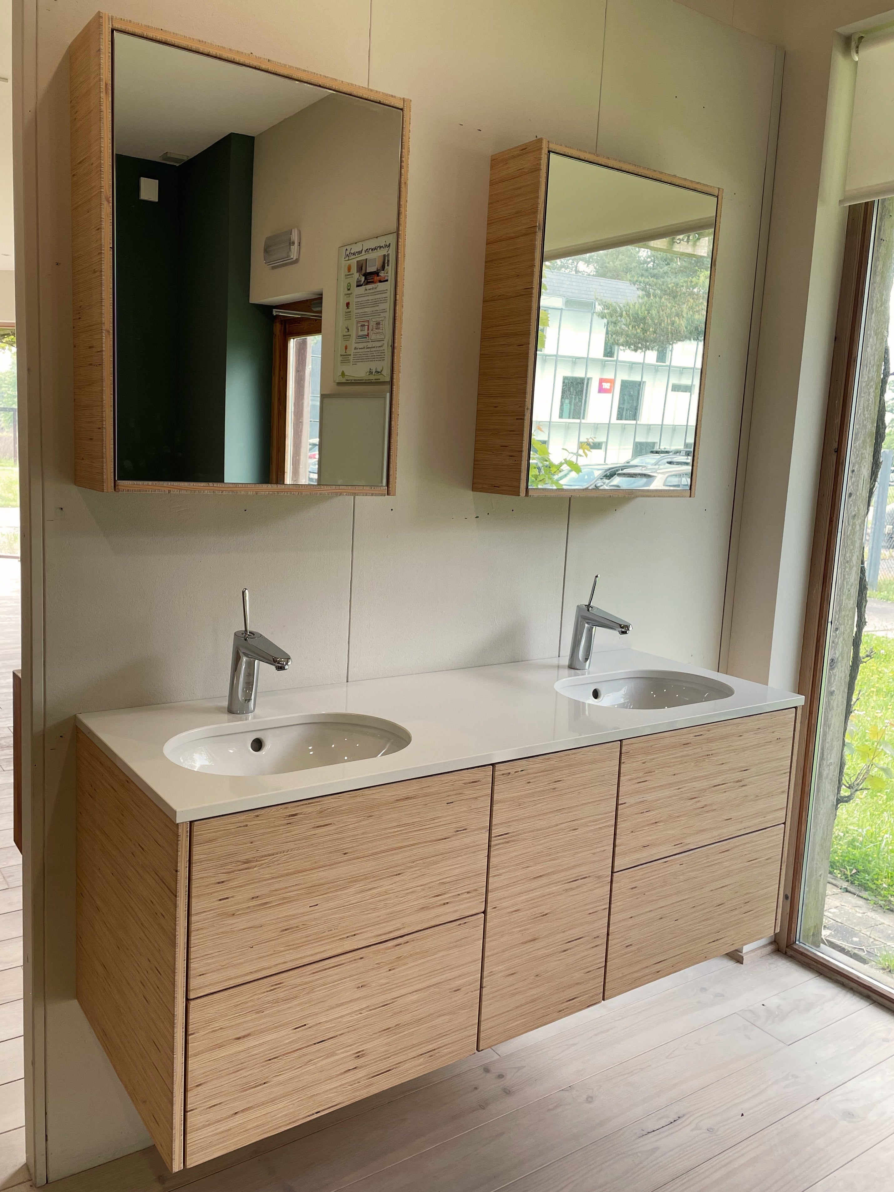 Spiegelkastje in vuren Fineline