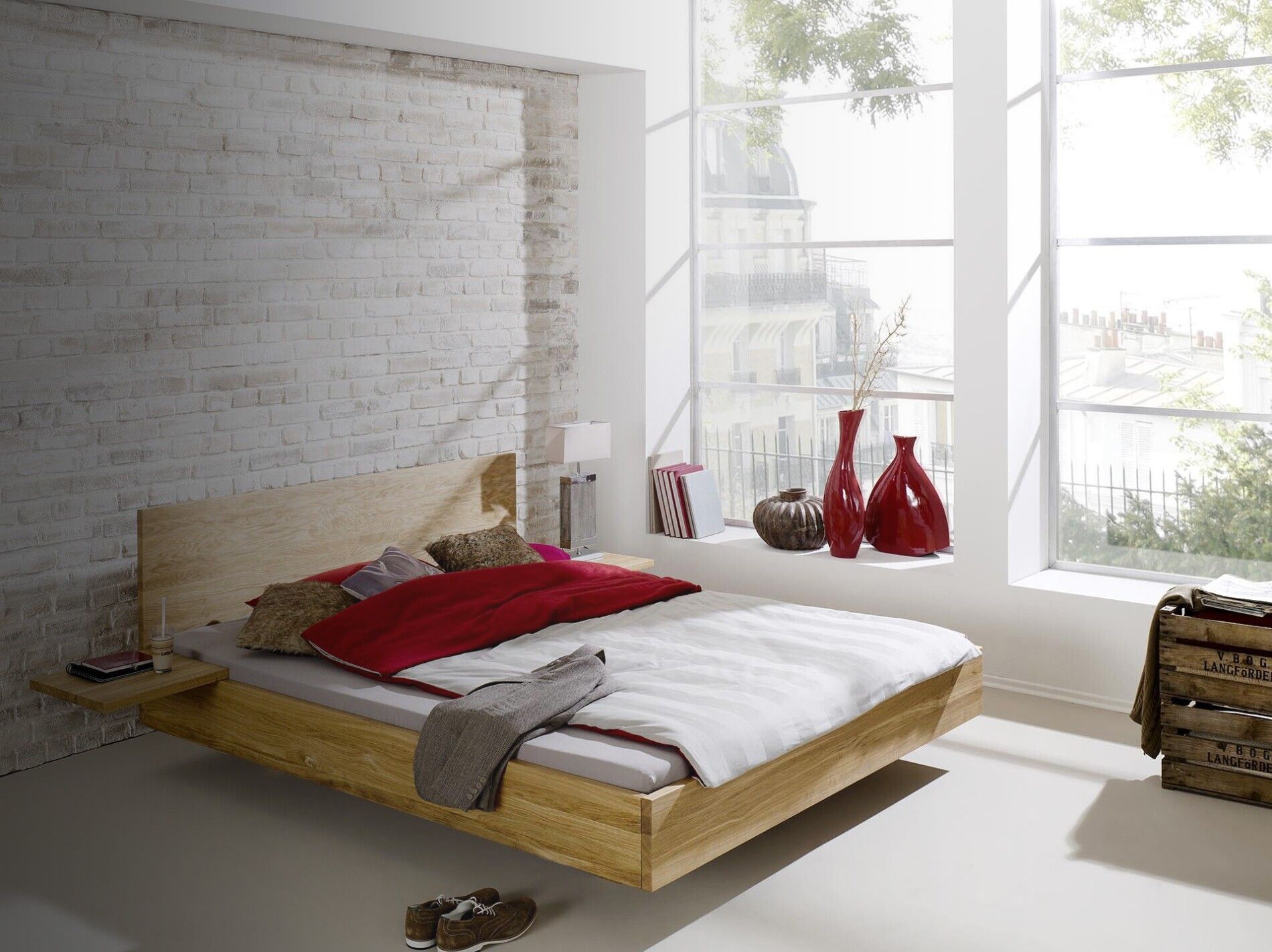 Onira bed in massief hout