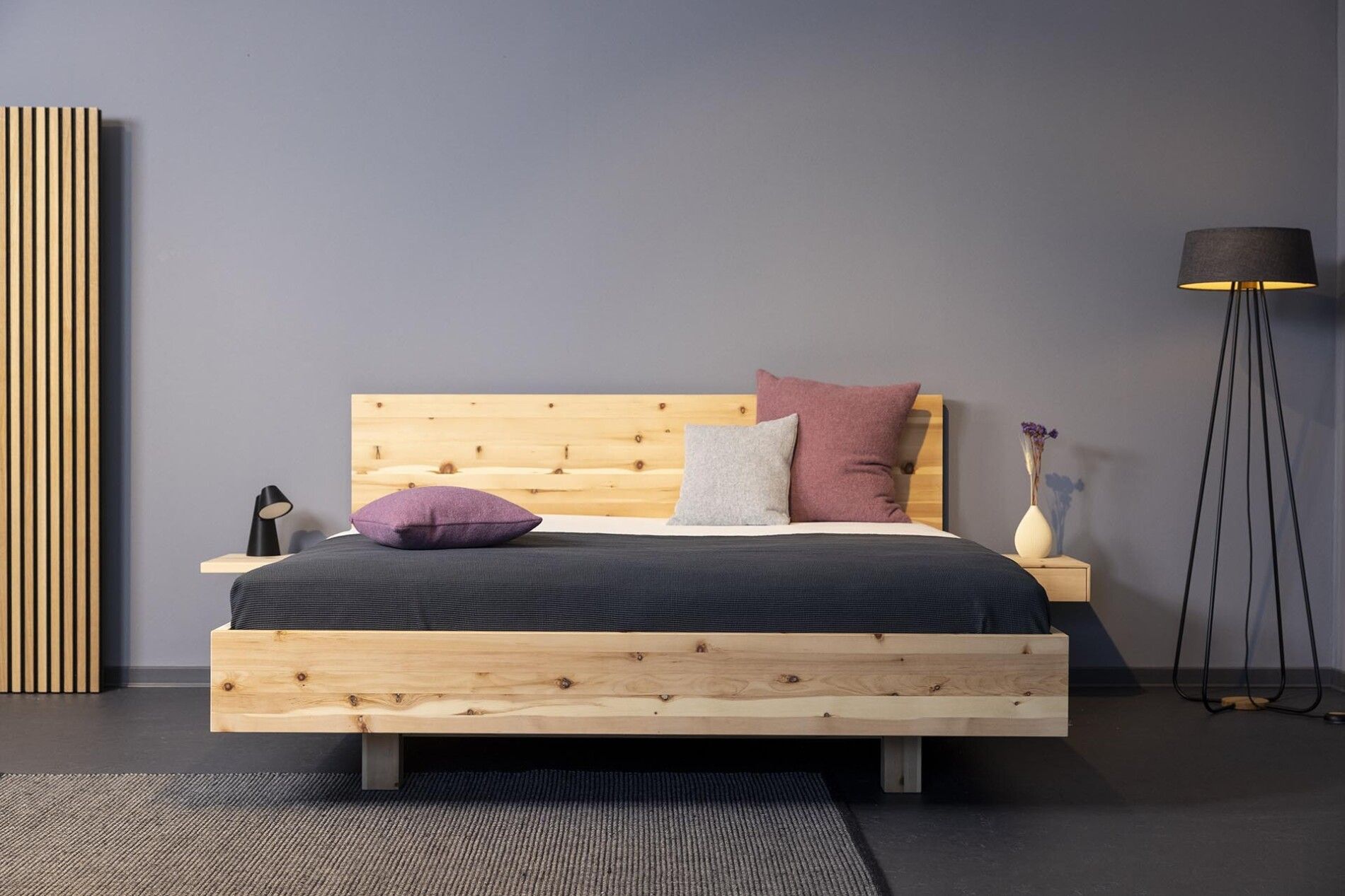 Onira bed in massief hout